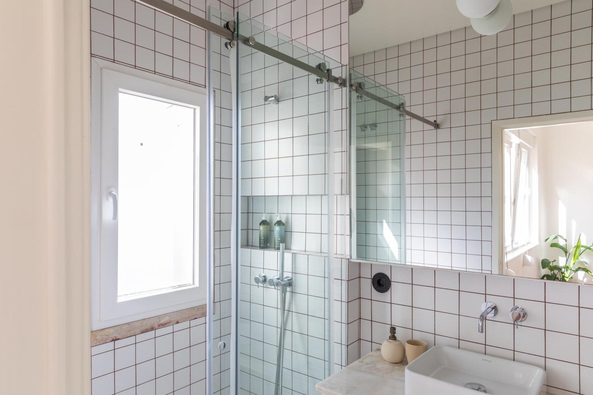 Alvalade 58 - Charming 2 Bedroom Apartment With Ac Near The Airport And City Center リスボン エクステリア 写真