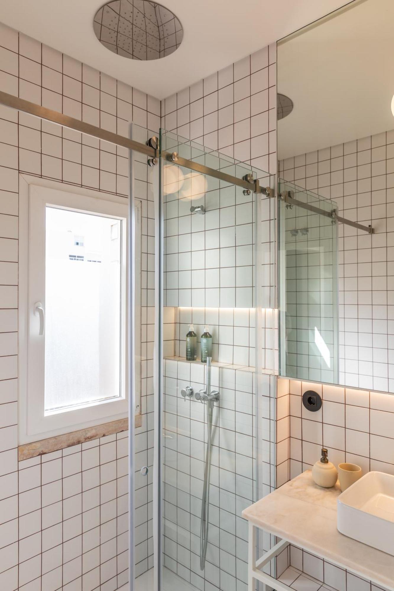 Alvalade 58 - Charming 2 Bedroom Apartment With Ac Near The Airport And City Center リスボン エクステリア 写真